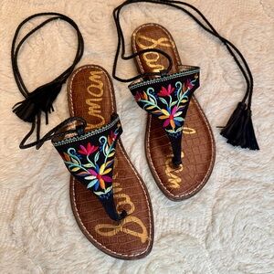 Sam Edelman Thong Sandals Size 9M Colorful Embroidered Boho Lace up Tassel Flats